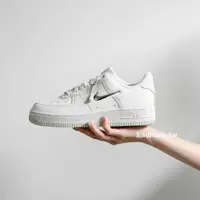 在飛比找蝦皮購物優惠-Nike Air Force 1 Liquid Metal 