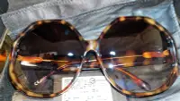 在飛比找Yahoo!奇摩拍賣優惠-Linda Farrow太陽眼鏡全新