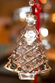 WATERFORD CRYSTAL Beautiful 2010 XMAS TREE ORNAMENT W/ENHANCER 151913 Slovenia