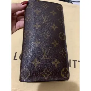 LV M66540經典老花長夾