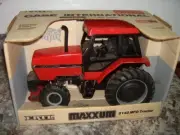 1:16 Ertl Case International Maxxum 5140 MFD Tractor Special Edition #696 READ
