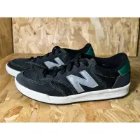 在飛比找蝦皮購物優惠-New Balance REVlite CRT300DM 黑