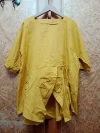 在飛比找Yahoo!奇摩拍賣優惠-全新【唯美良品】尼彩薑黃色造型上衣~ W330-5416  
