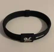 VINTAGE MILWAUKEE BREWERS Phiten Titanium Bracelet - Medium - NEW, LOOSE