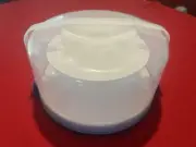 Tupperware Vintage Round Cake and Pie / Egg Taker - New - Made In USA
