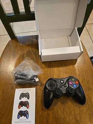Mobile Wireless Gamepad Model V013 New