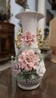 VTG Gold Vase Urn Lamp Chinese Lattice Porcelain Sculpted Flowers Victorian 9”
