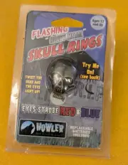 Howler Flashing Skull Ring (2006) - "Heavy Metal" Halloween Strobes Red & Blue