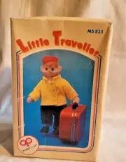 VINTAGE China LITTLE TRAVELLER WIND UP CLOCKWORK TIN TOY MS823