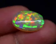 5.3 CT ++Natural Ethiopian Fire Oval Opal Loose Gemstone Cabochon 17.9x12.1mm