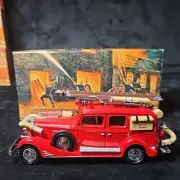 Matchbox Fire Engine Series 1933 Cadillac Fire Wagon YFE03 Models Of Yesteryear