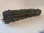 Hornby R3865 Railway Museum BR Britannia Class 4-6-2 Oliver Cromwell 70013 BNIB