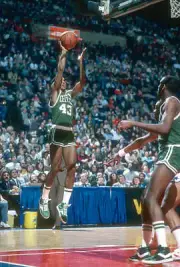 Gerald Henderson of the Boston Celtics1980s Basketball Photo 3