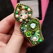 Nesting doll jewelry brooch, Russian beauty matryoshka in green dress