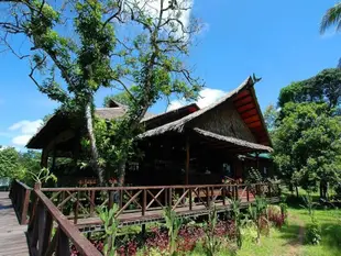 比利特雨林旅館Bilit Rainforest Lodge