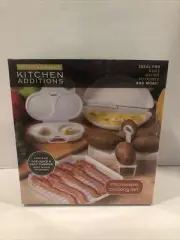 4Pcs Microwave Cooking Set with Bacon Baking Plate Egg Steamer Fried Egg NIB