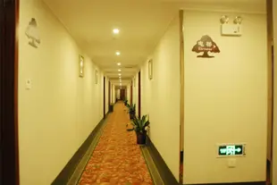 格林聯盟珠海吉大九洲港酒店GreenTree Alliance Zhuhai Jidajiuzhou Port Hotel