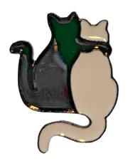 Black and White Cats Cuddling Metal Pin Brooch Cat Lovers Bin7
