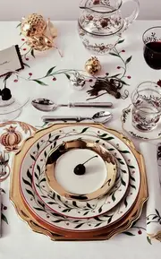 [Moda Domus] Hand-Painted and Emboirdered Linen Tablecloth