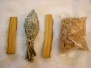 White sage & palo santo wood & Frankincense aromatic smudge kit refill