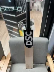 DSC Blak 5 English Willow Cricket Bat