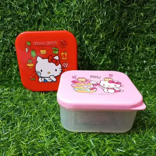 🎀正版 三麗鷗 Hello Kitty 凱蒂貓 KT 水壺 水瓶 水杯 隨身杯 收納盒 小盒子 文具盒 水果盒 杯子