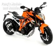 KTM 1290 Super Duke R Motorcycle 1/12 Scale Model by NewRay