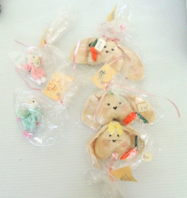 Easter Plush Bunny Rabbit Plush Fabric Pin Brooch 3 large 2 small new sealed