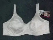 Playtex: Size: 14 D. Secrets Undercover Slimming, SANDSHELL/Lace, Underwire, Bra