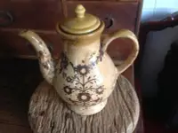 在飛比找Yahoo!奇摩拍賣優惠-早期陶瓷茶壺 鶯歌窯中華陶瓷