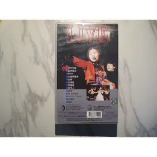 二手VHS 錄影帶 張清芳 光芒耀星空 LIVE演唱會精華實況特輯 (有回函卡)