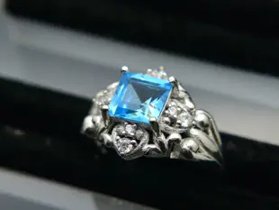 《拓帕石專區》《戒指》天然瑞士藍拓帕石(Topaz) 公主方切割 典雅設計款戒子 戒指  #12
