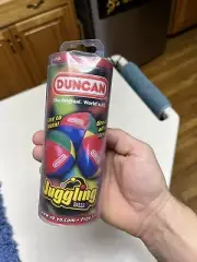 NIB 2014 Duncan Juggling Balls Primary Colors Colorful Learn to Juggle