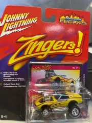 1/64 JOHNNY LIGHTNING STREET FREAKS ZINGERS 1972 CHEVROLET CORVETTE YELLOW