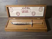 Case XX 1986 Alamo Commemorative Bowie Knife w/ Oak Wood Display Box