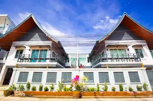 布吉百合家Lily House Phuket