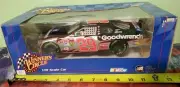 NASCAR 2003 WINNERS CIRCLE 1/18 SCALE BLACK CAR #29 KEVIN HARVICK No 21451 0001