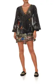 U-RING DRESS WITH FLARED SLEEVE TREASURE CHASER