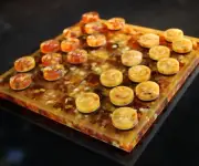 Baltic Amber checkers set butterscotch and cognac 370gr