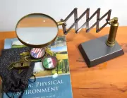 Sleek Zig-Zag Magnifying Glass: Merging Eye-Catching Design - Geometric Design