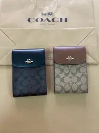 在飛比找Yahoo!奇摩拍賣優惠-現貨COACH 3051 新款女士經典C紋拼皮手機包 單肩包