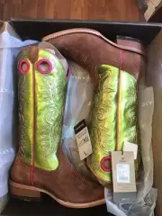 Ariat Women’s Futurity Boon Western Boots,Cognac Brown Roughout & Lime Size 8.5