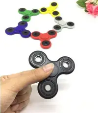 在飛比找Yahoo!奇摩拍賣優惠-【小鋼珠指尖陀螺】陶瓷軸承材質 Fidget Spinner