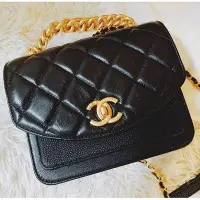 在飛比找Yahoo!奇摩拍賣優惠-CHANEL Chain Handle Flap Bag 鏈