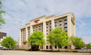 Hampton Inn Louisville Downtown