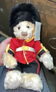 Russ London Buckingham Palace Exclusive Beefeater Teddy Bear Plush, Royal Coll.