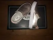 BNIB Dr. Scholl’s Rose Gold Toddler Sneakers Size 6