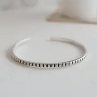 在飛比找momo購物網優惠-【BLUMA】時光刻痕純銀手環(復古個性925泰銀手鐲 簡約