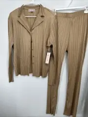 Nanette Lepore 2-Piece Pleated Top & Pants Set Size Small In Toasty Sand Color
