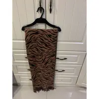 在飛比找蝦皮購物優惠-natural beauty basic豹紋圍巾